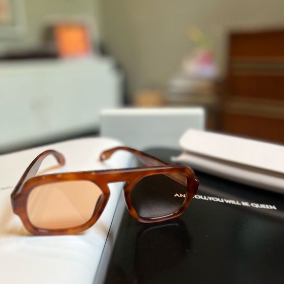 Stylish Brown Sunglasses for Women main image 6